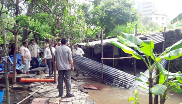 विक्रोली में मनपा की तोड़क कार्रवाईI