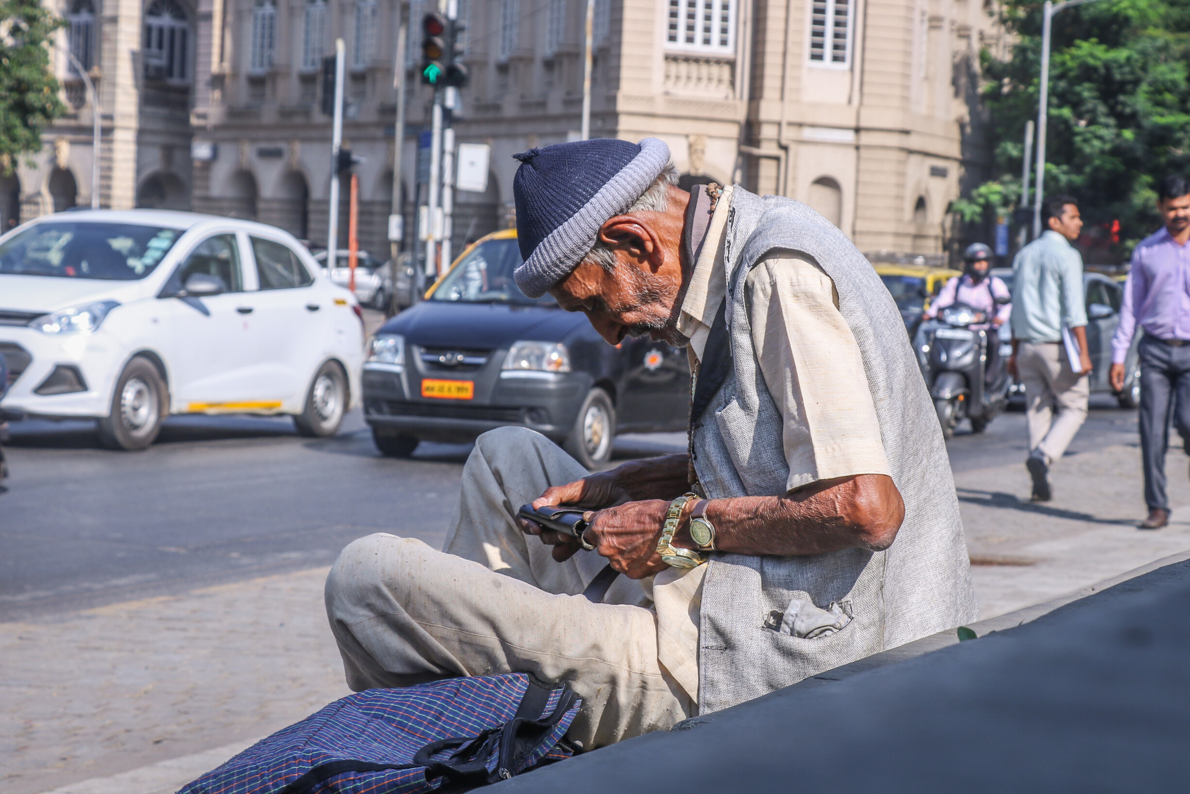 बुजुर्गों के लिए काल बना कोरोना, पुरुषों की अपेक्षा महिला मरीजों की संख्या कम