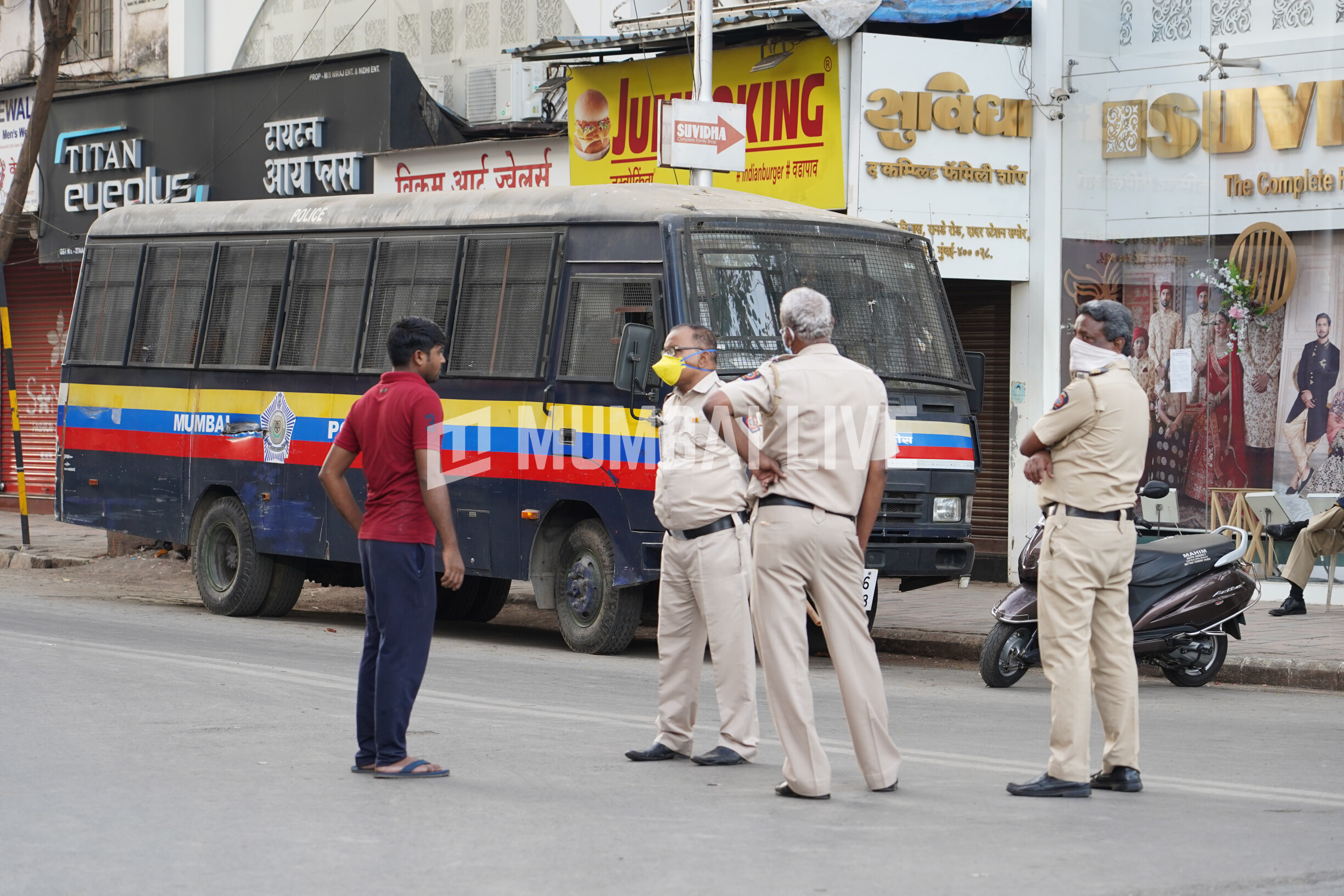 Vijay Wadettiwar talks about lockdown restrictions; decision on Mumbai local trains