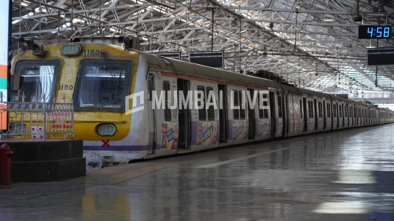 मुंबई लोकल ट्रेन सुरू करता येईल, पण.., आयुक्तांचं महत्त्वाचं वक्तव्य