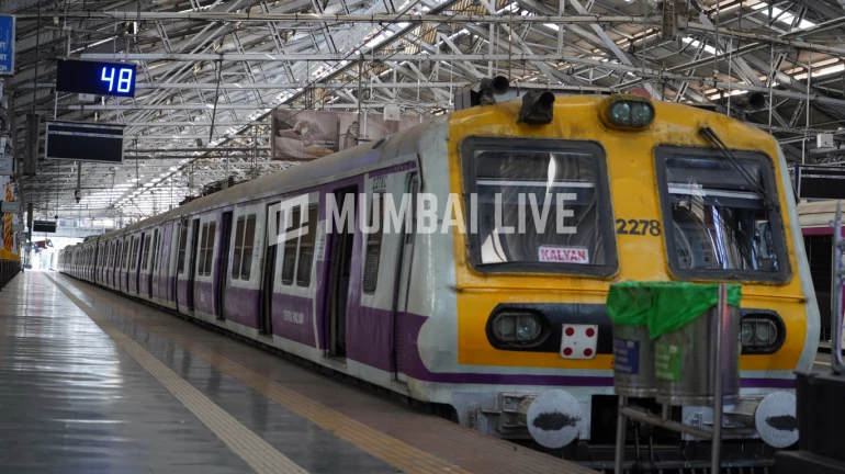 Mumbai Local Trains may partially start next week; two private firms allowed to travel Mumbai Local Trains may partially start next week; two private firms allowed to travel