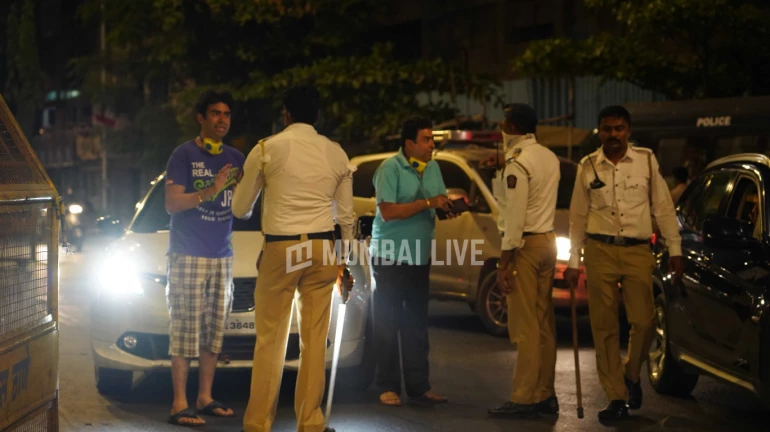 १५३ पोलिसांचा कोरोनाने घेतला बळी, २४ तासात ५ जणांचा मृत्यू १५३ पोलिसांचा कोरोनाने घेतला बळी, २४ तासात ५ जणांचा मृत्यू