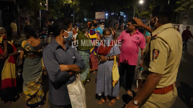 २ टक्के लोकं कळत-नकळतपणे मुंबईकरांना मारत आहेत- महापौर २ टक्के लोकं कळत-नकळतपणे मुंबईकरांना मारत आहेत- महापौर