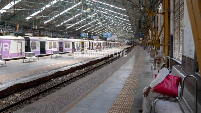 65 per cent dip in death on Mumbai tracks, roads