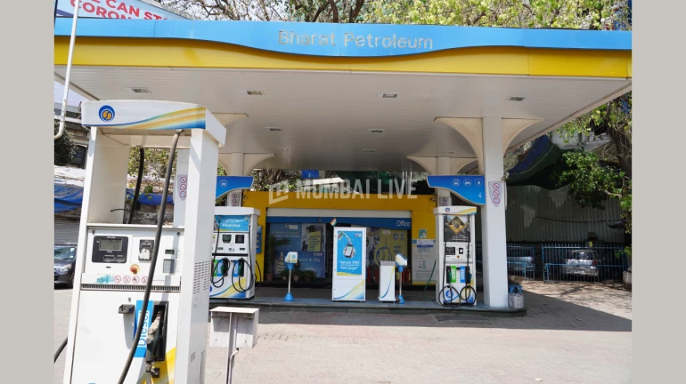 सलग दहाव्या दिवशी पेट्रोल, डिझेल महाग सलग दहाव्या दिवशी पेट्रोल, डिझेल महाग